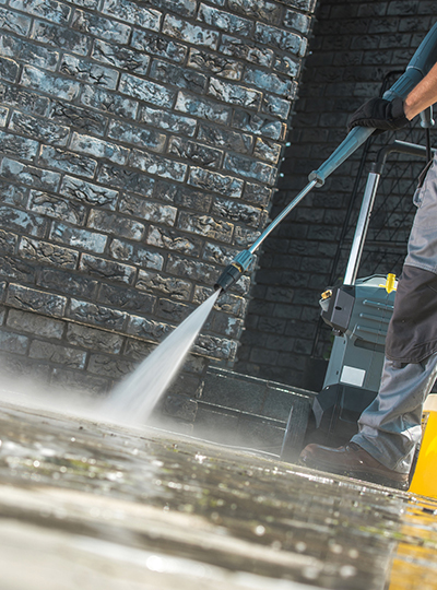 Pressure washing services in Bruce County